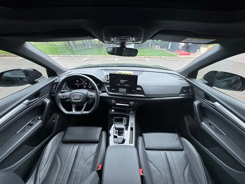 Audi Q5L 2023 — фото 22