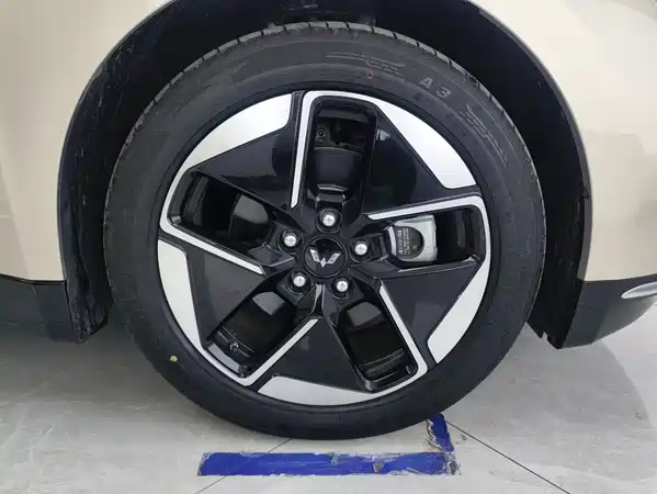 Wuling Starlight 2025