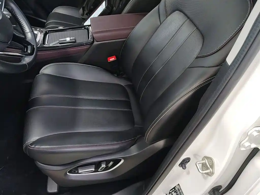 GAC Motor Trumpchi M6 2023 — фото 15