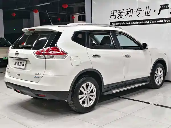Nissan X-Trail 2015