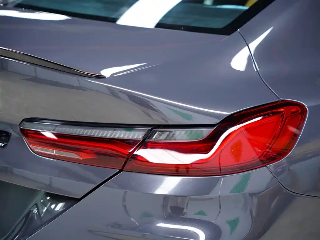 BMW M8 2021