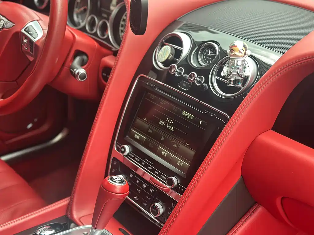Bentley Flying Spur 2016 — фото 13