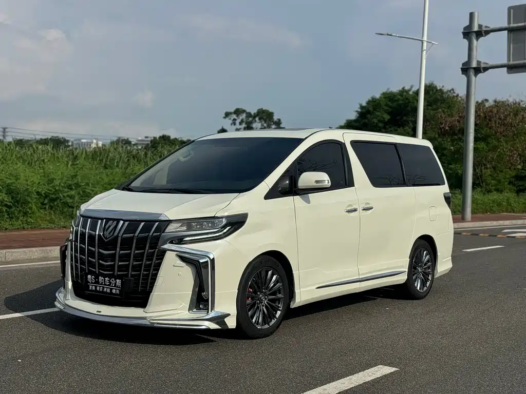 Toyota Alphard 2013 — фото 1