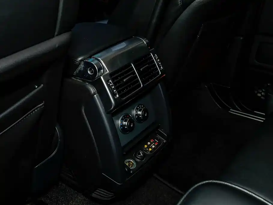 Land Rover Range Rover 2008 — фото 11