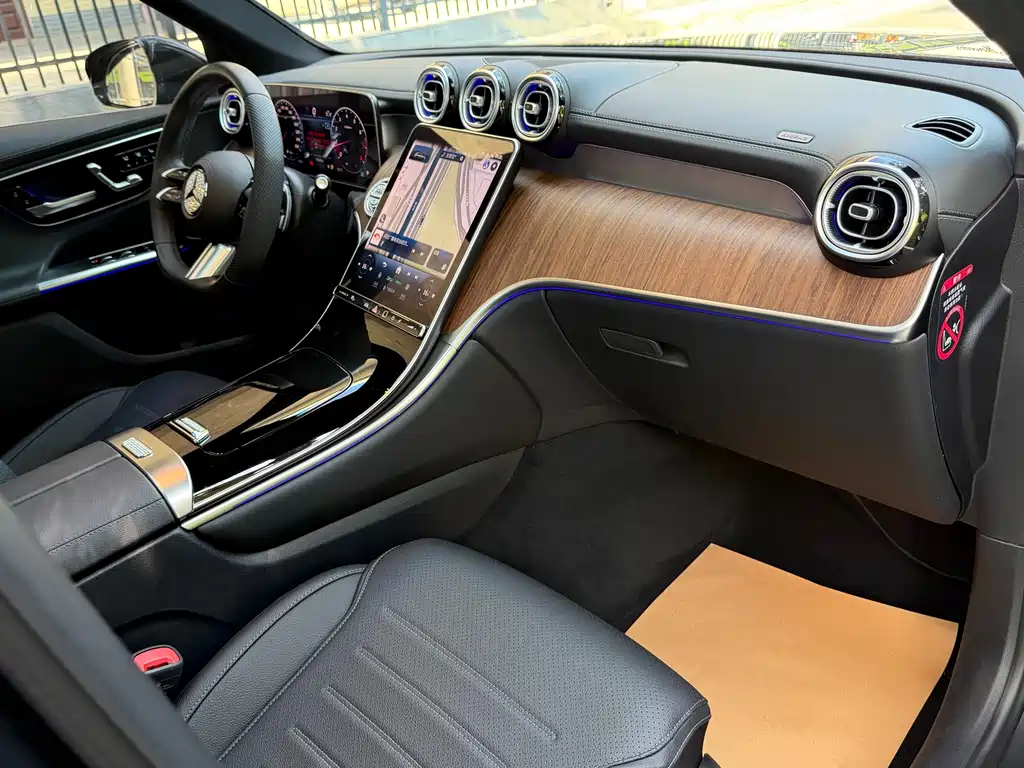 Mercedes-Benz GLC 2024