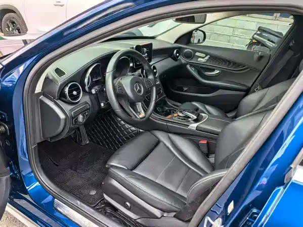 Mercedes-Benz C-Class 2018