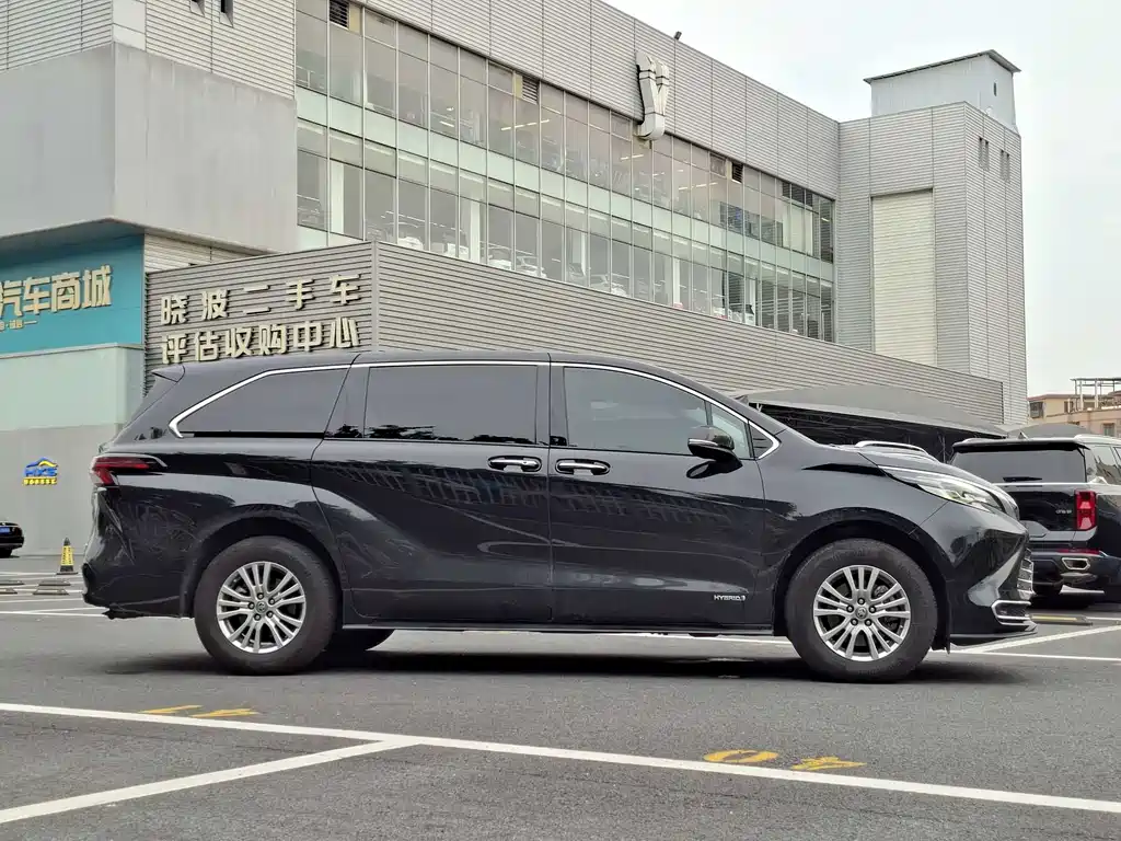 Toyota Sienna 2022