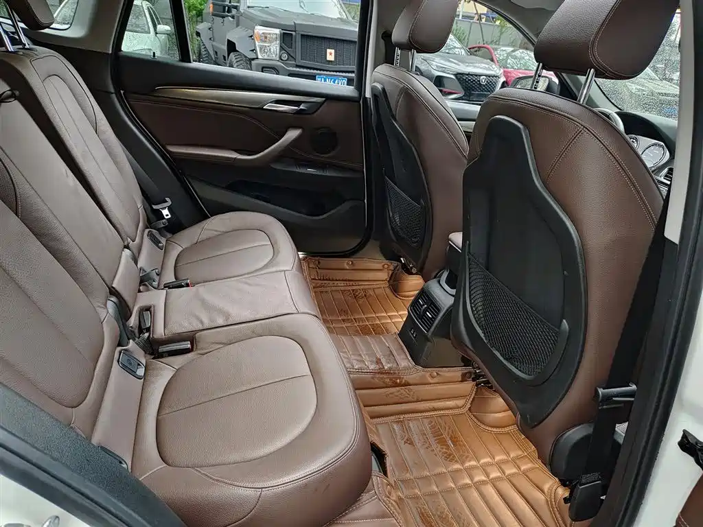 BMW X1 2019 — фото 10
