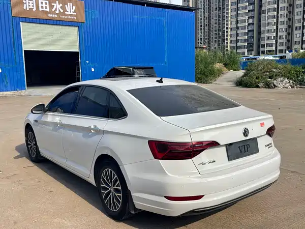 Volkswagen Sagitar 2021