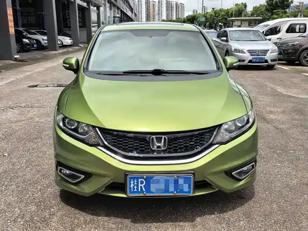 Honda Jade 2016