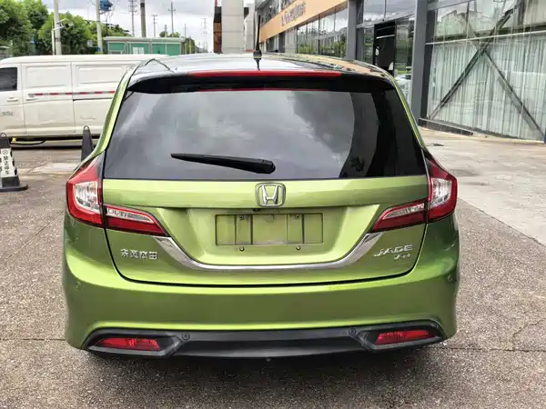 Honda Jade 2016