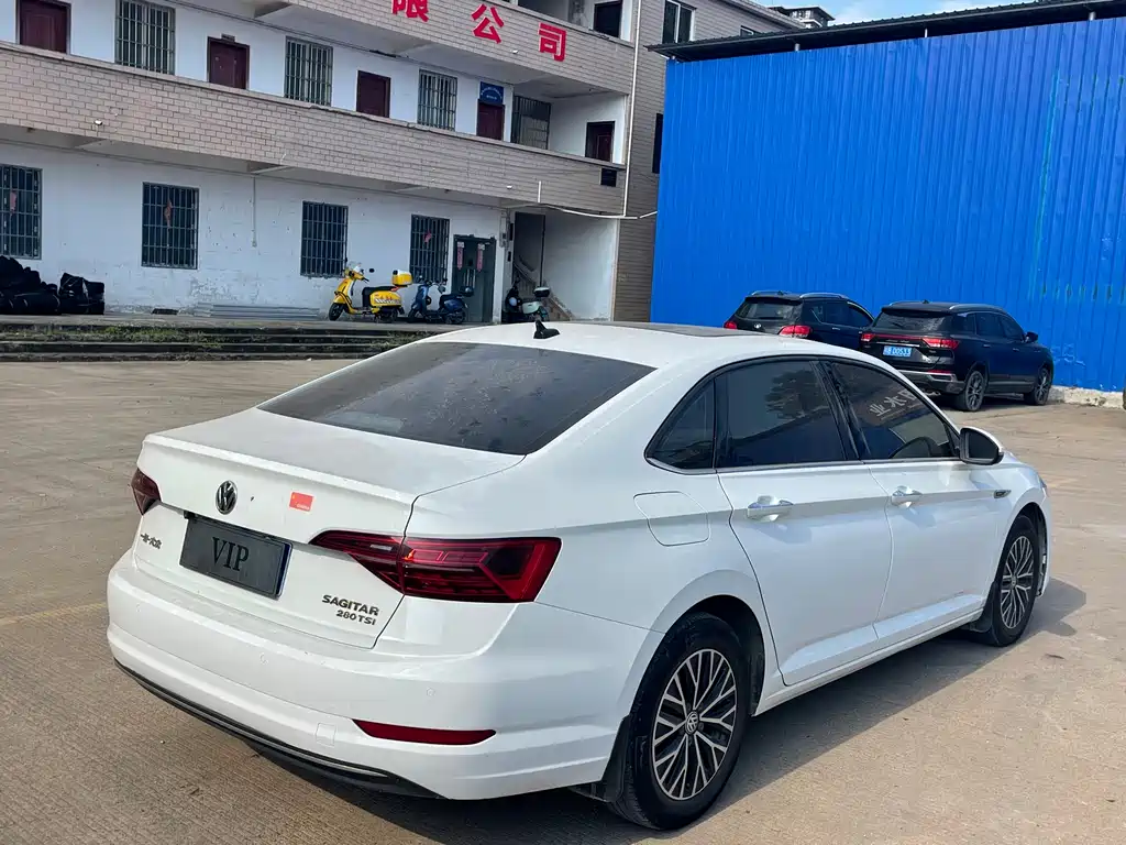 Volkswagen Sagitar 2021