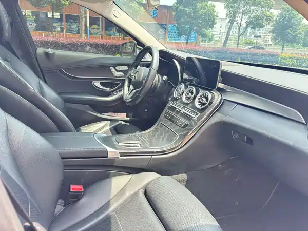 Mercedes-Benz C-Class 2019