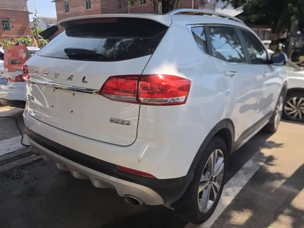 Haval H2s 2018 — фото 7