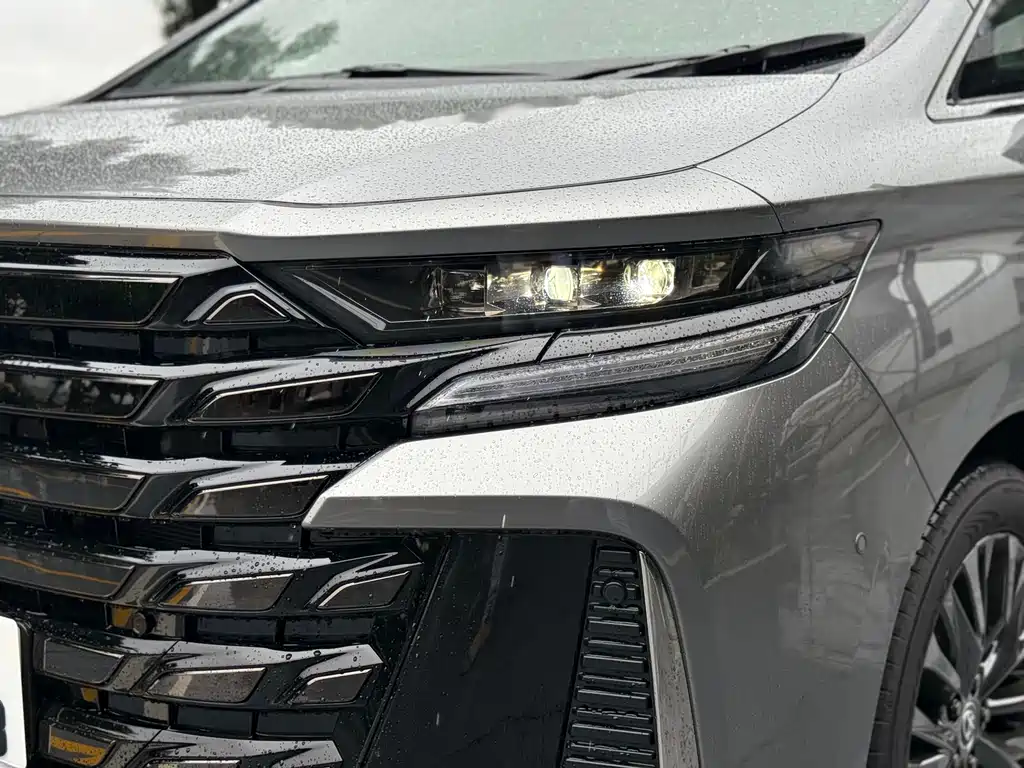 Toyota Vellfire 2026 — фото 22