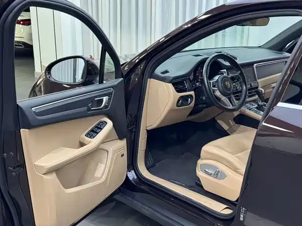 Porsche Macan 2020