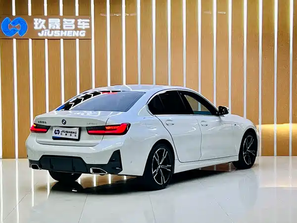 BMW 3 Series 2023