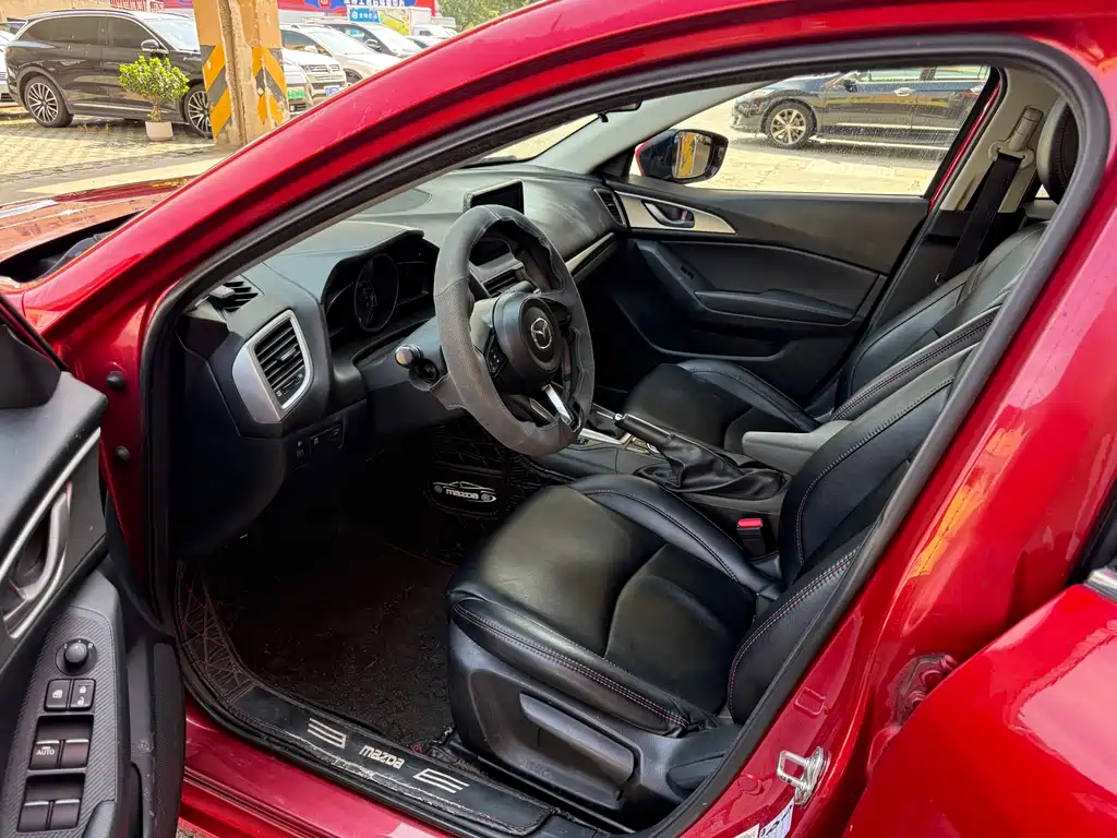 Mazda 3 Axela 2018