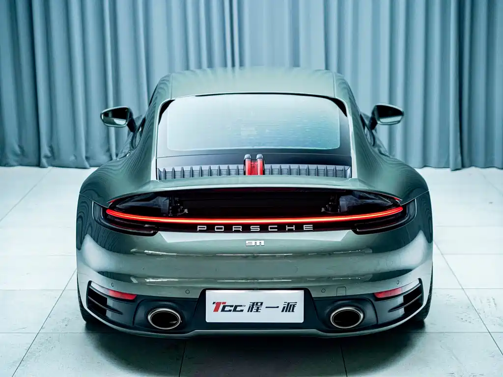 Porsche 911 2023 — фото 14