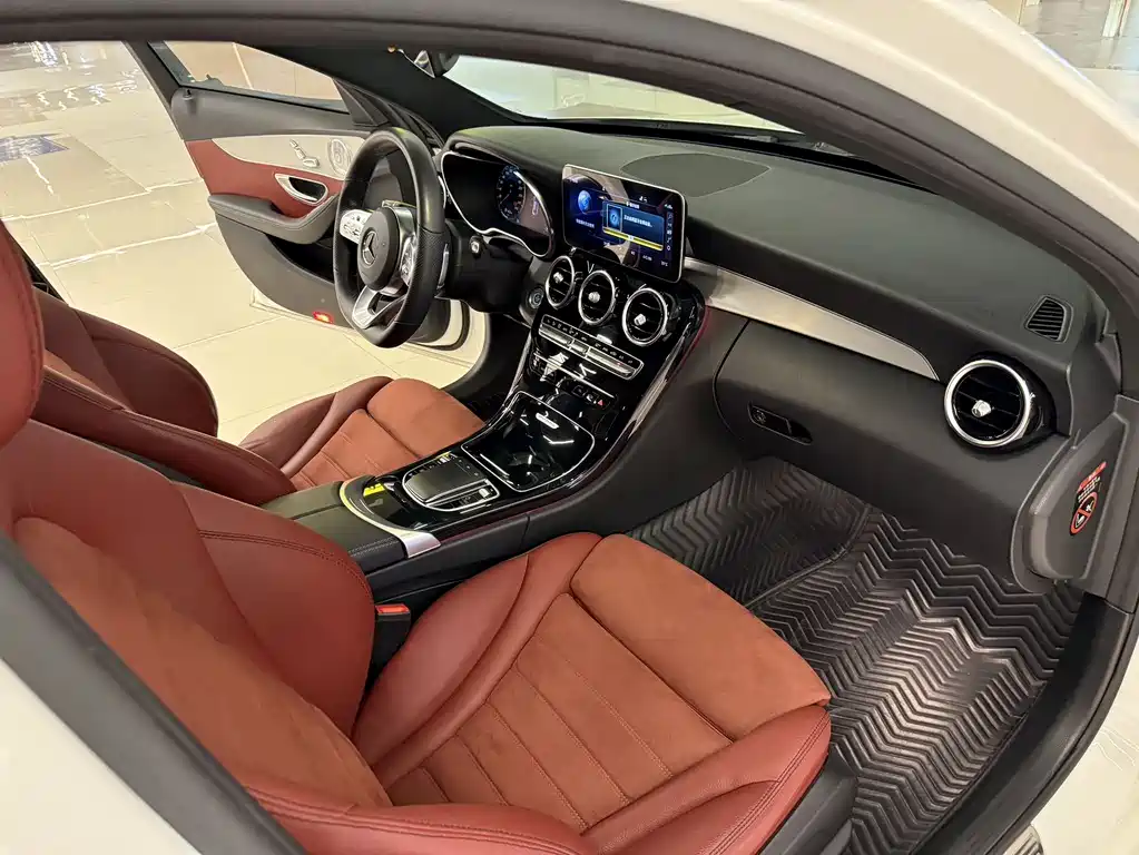 Mercedes-Benz C-Class 2021