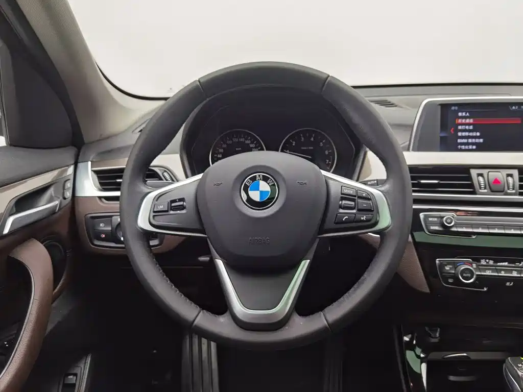 BMW X1 2018 — фото 11