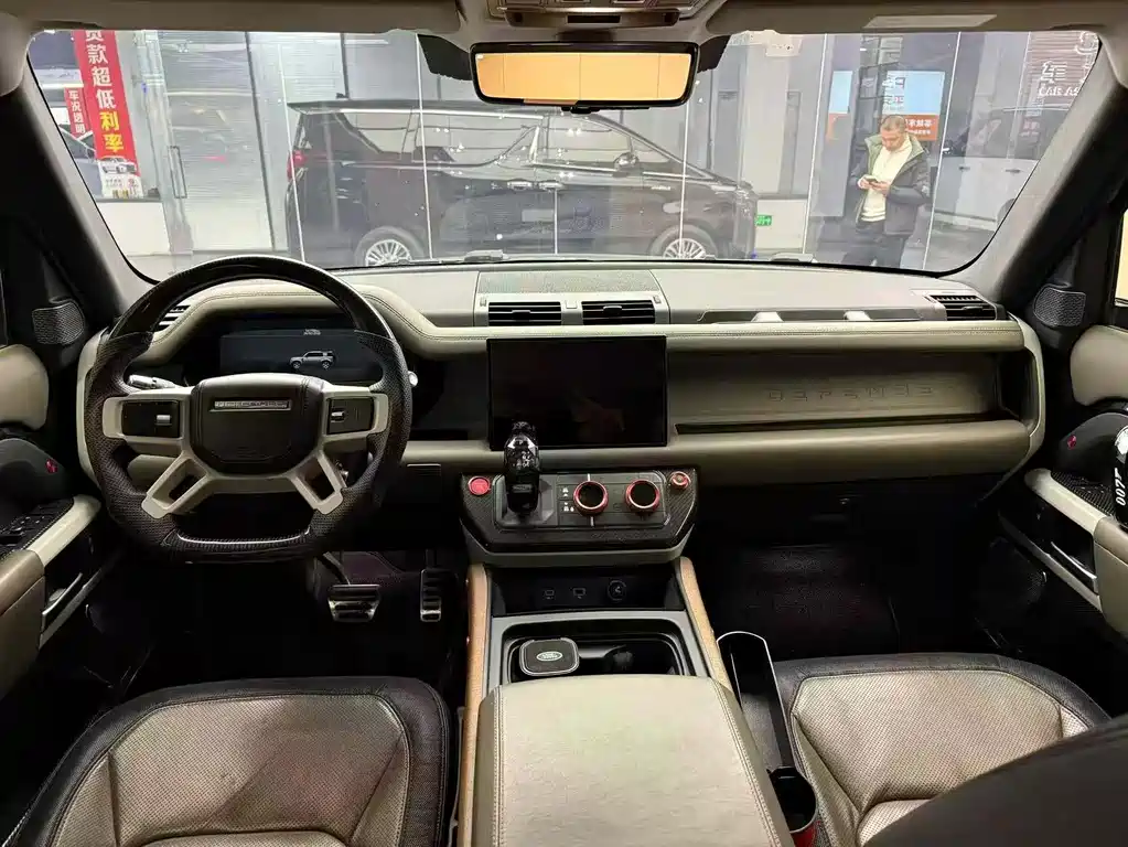Land Rover Defender 2022 — фото 5