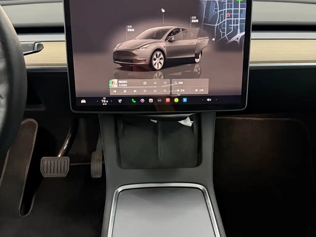 Tesla Model Y 2022 — фото 9