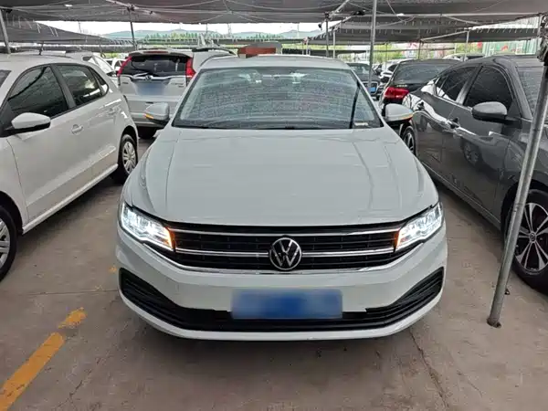 Volkswagen Bora 2021