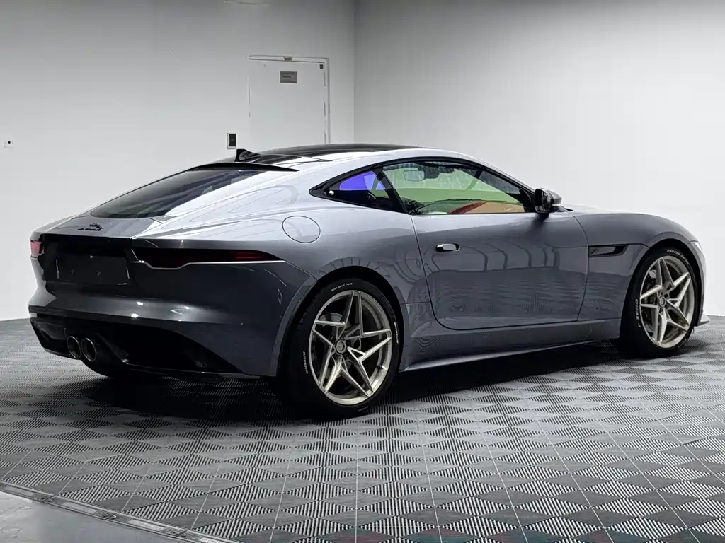 Jaguar F-TYPE 2024 — фото 9