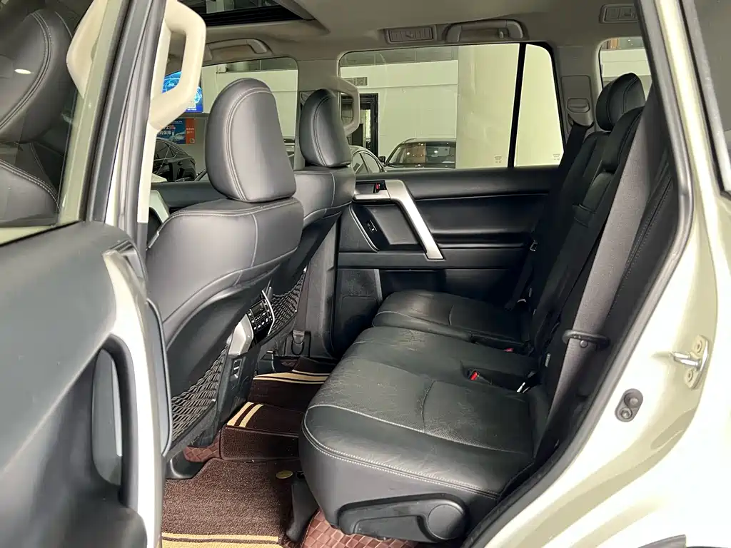 Toyota Prado 2018 — фото 10