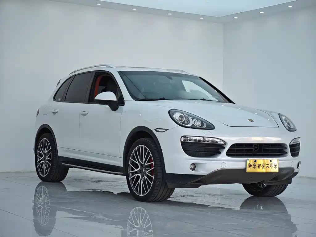 Porsche Cayenne 2013 — фото 3