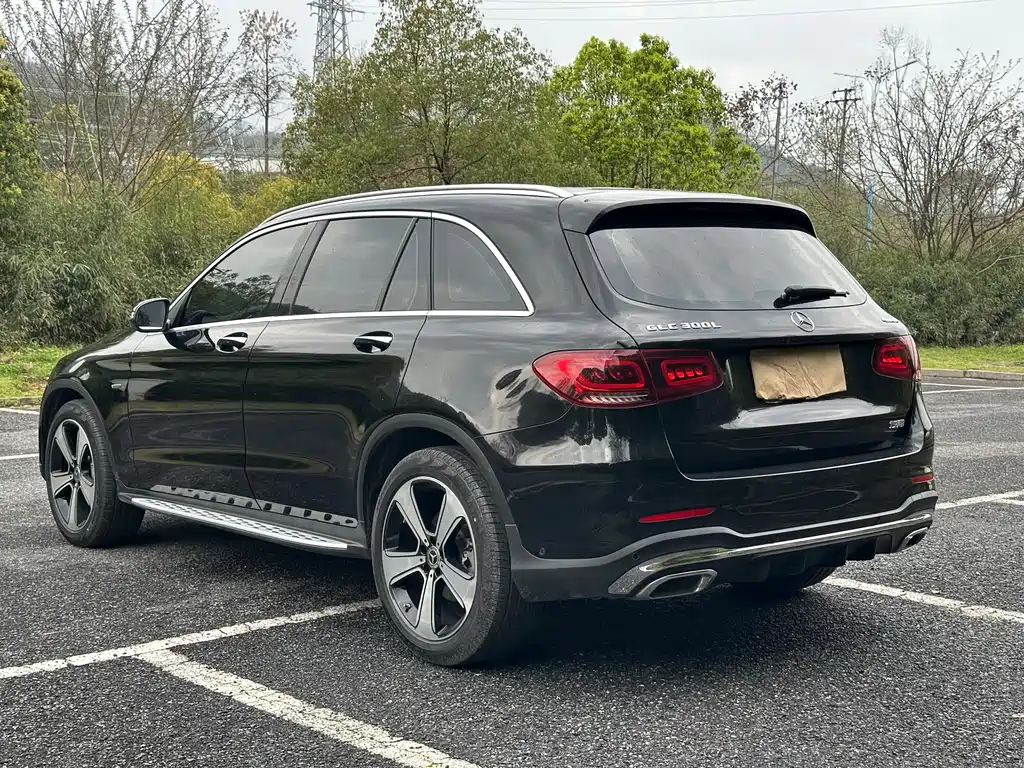Mercedes-Benz GLC 2022 — фото 16
