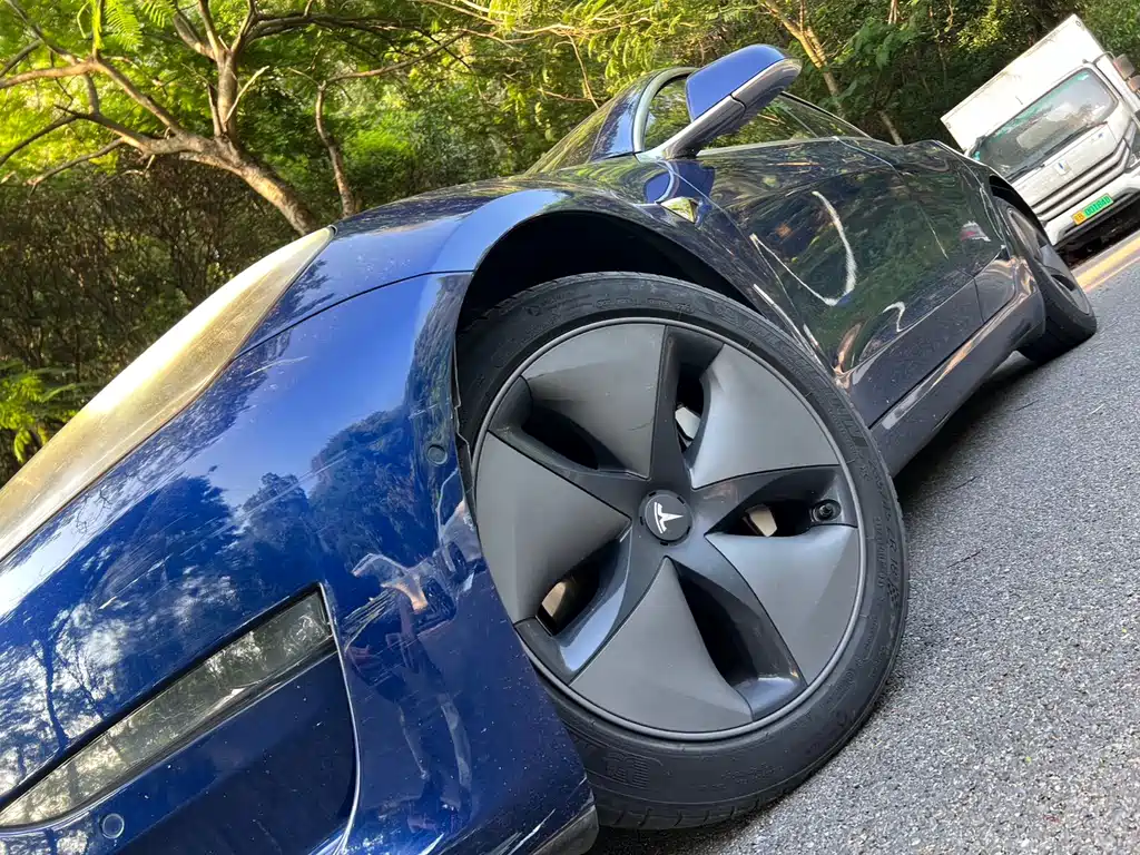 Tesla Model 3 2019 — фото 9