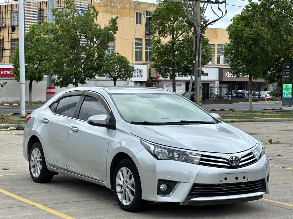 Toyota Corolla 2015 — фото 23