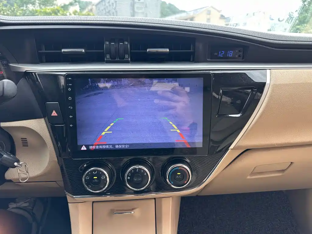 Toyota Corolla 2015