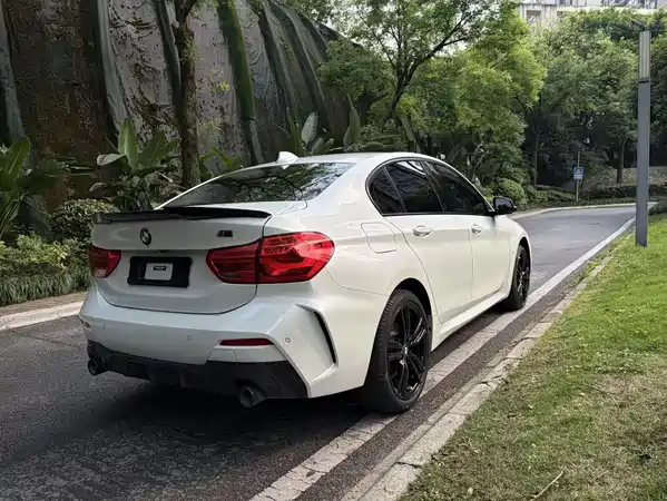 BMW 1 Series 2022