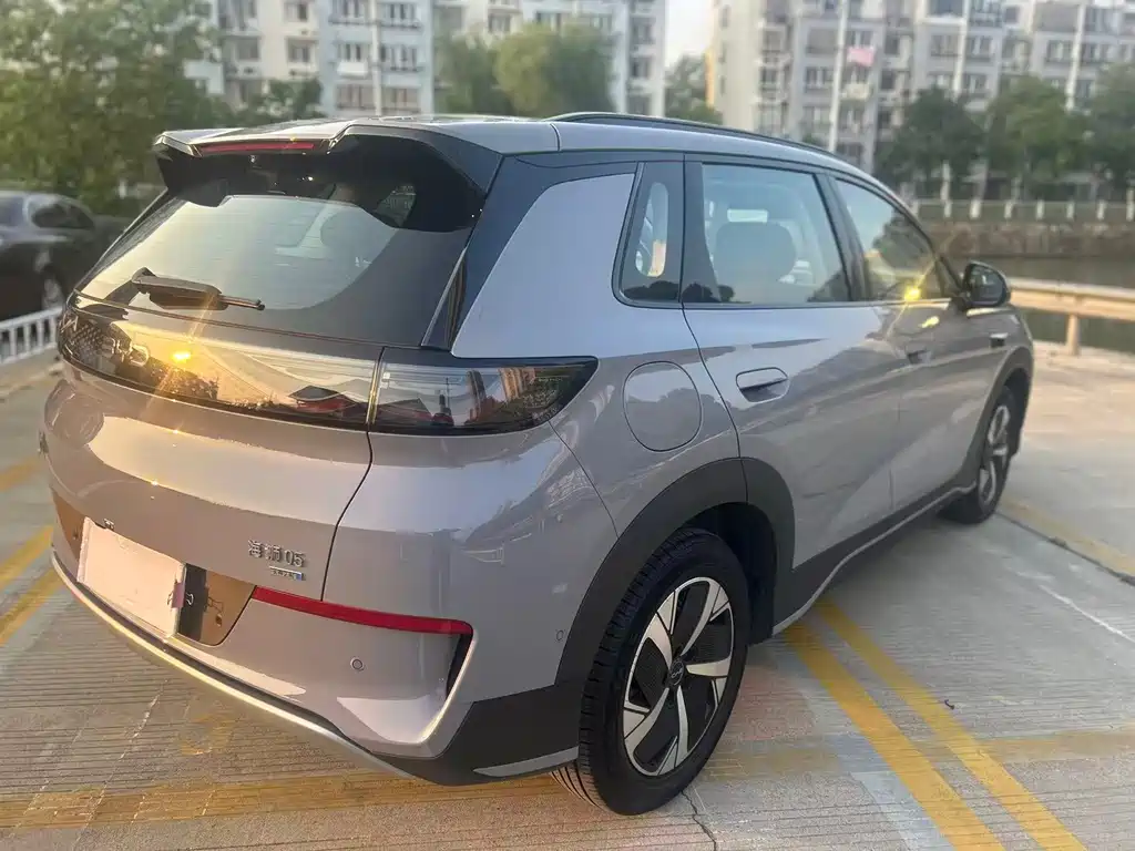 BYD Sealion 05 EV 2025 — фото 8