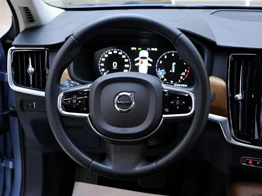 Volvo S90 2019 — фото 22