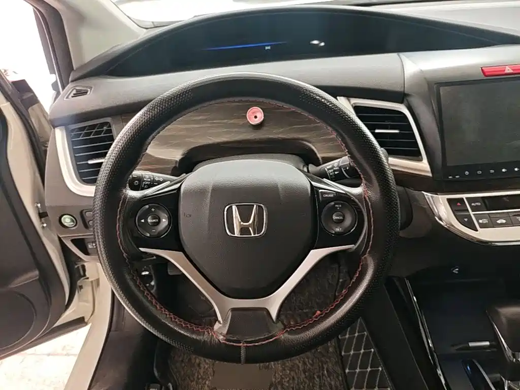 Honda Jade 2017 — фото 17