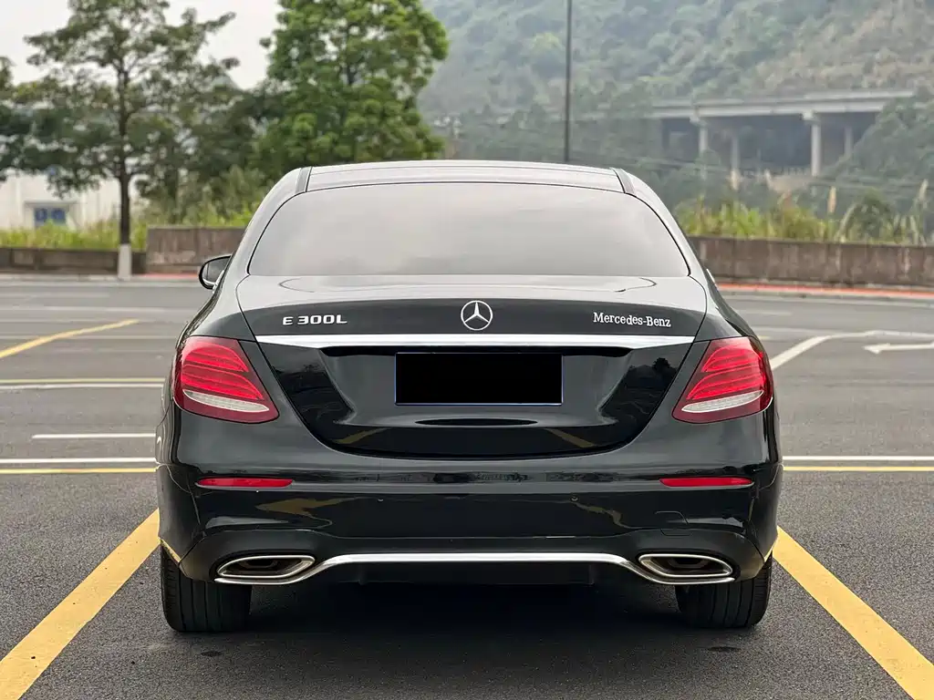 Mercedes-Benz E-Class 2019 — фото 5