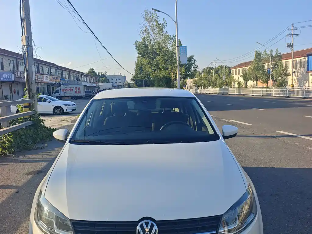 Volkswagen Polo 2015