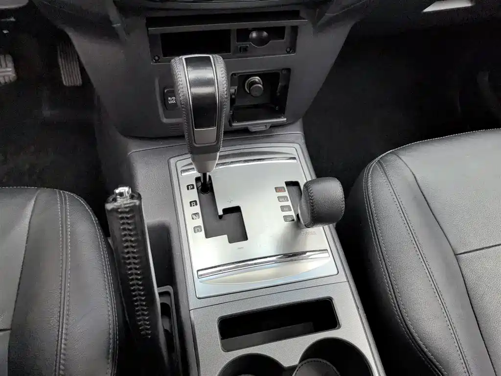 Mitsubishi Pajero 2015 — фото 13