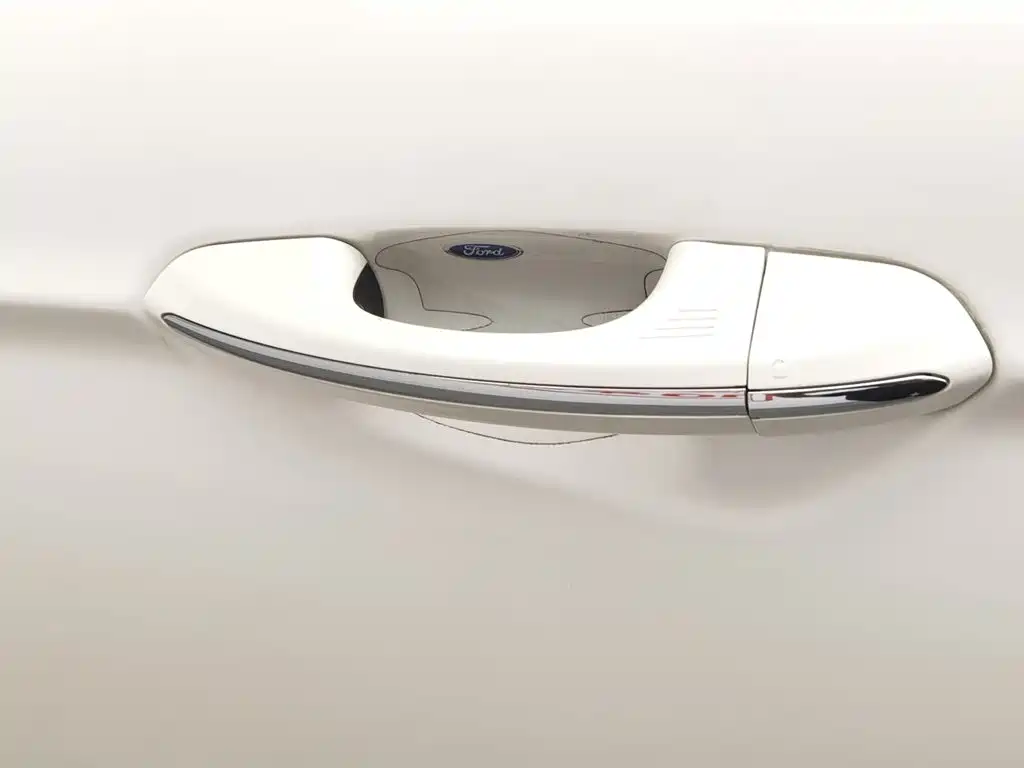 Ford Mondeo 2015 — фото 18