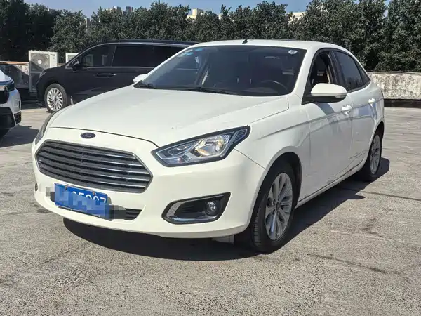Ford Escort 2015
