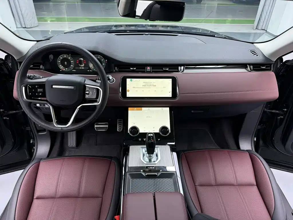 Land Rover Evoque 2024 — фото 2