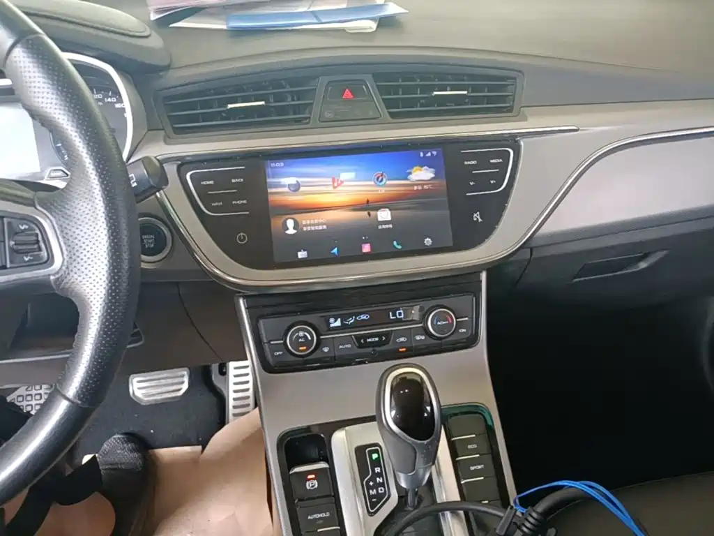 Geely Emgrand GS 2019 — фото 13