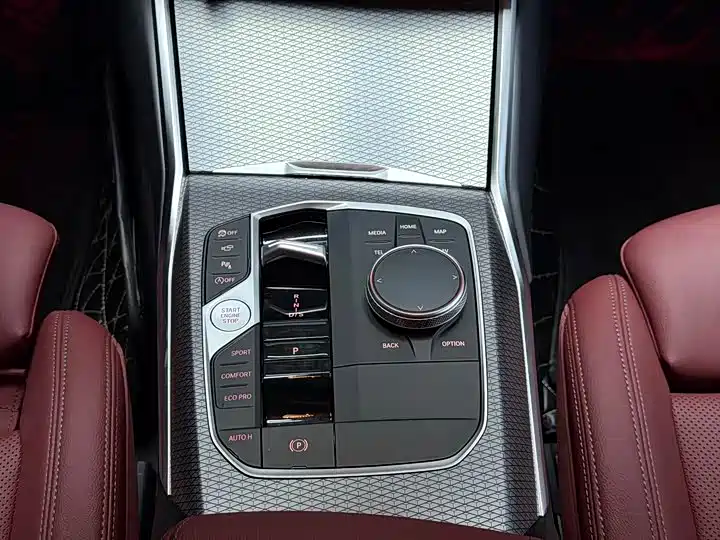 BMW 3 Series 2023 — фото 13