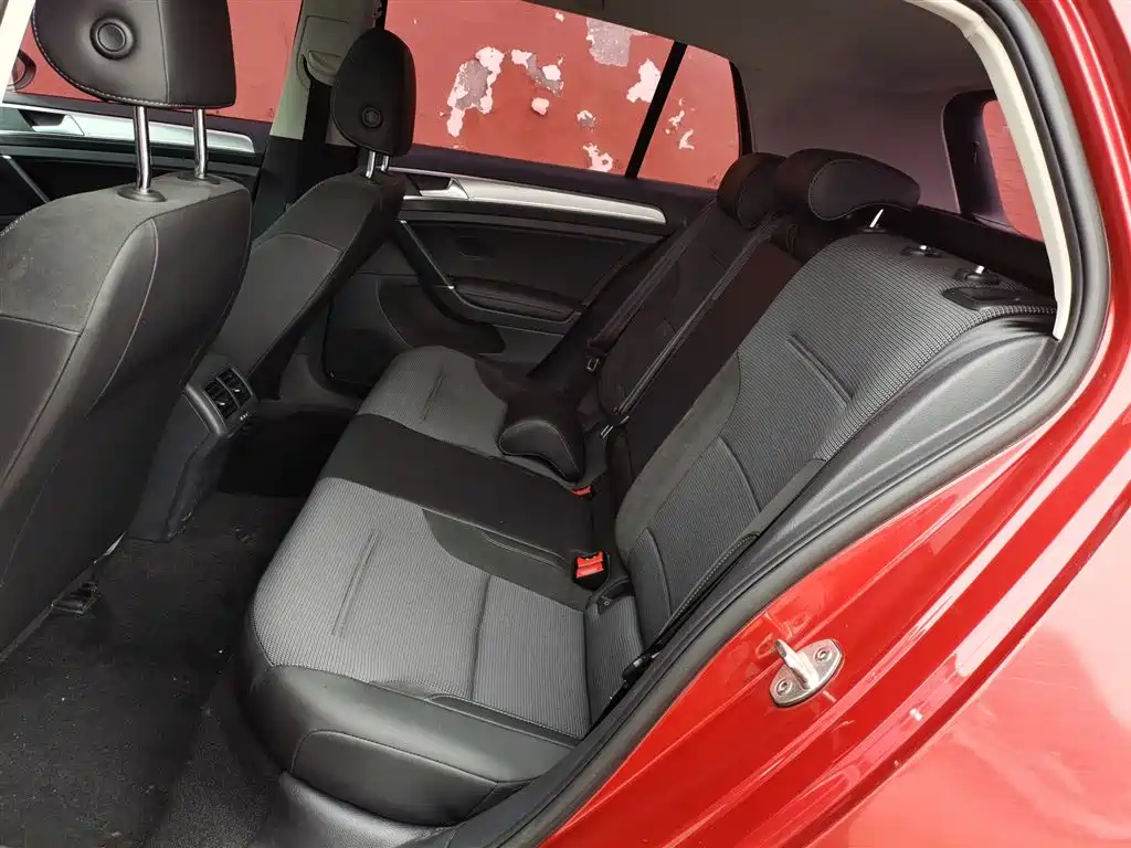 Volkswagen Golf 2018 — фото 14