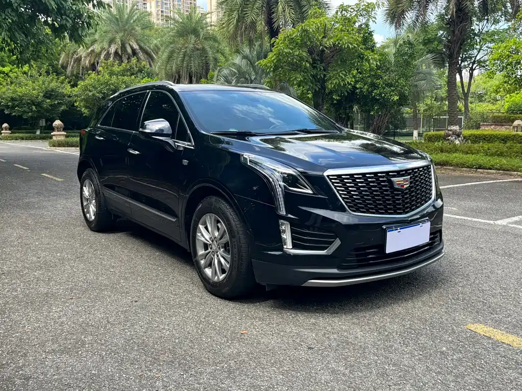 Cadillac XT5 2022 — фото 1