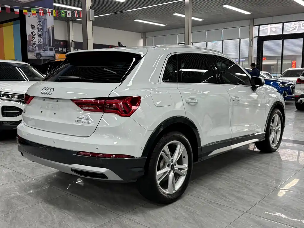 Audi Q3 2022 — фото 10